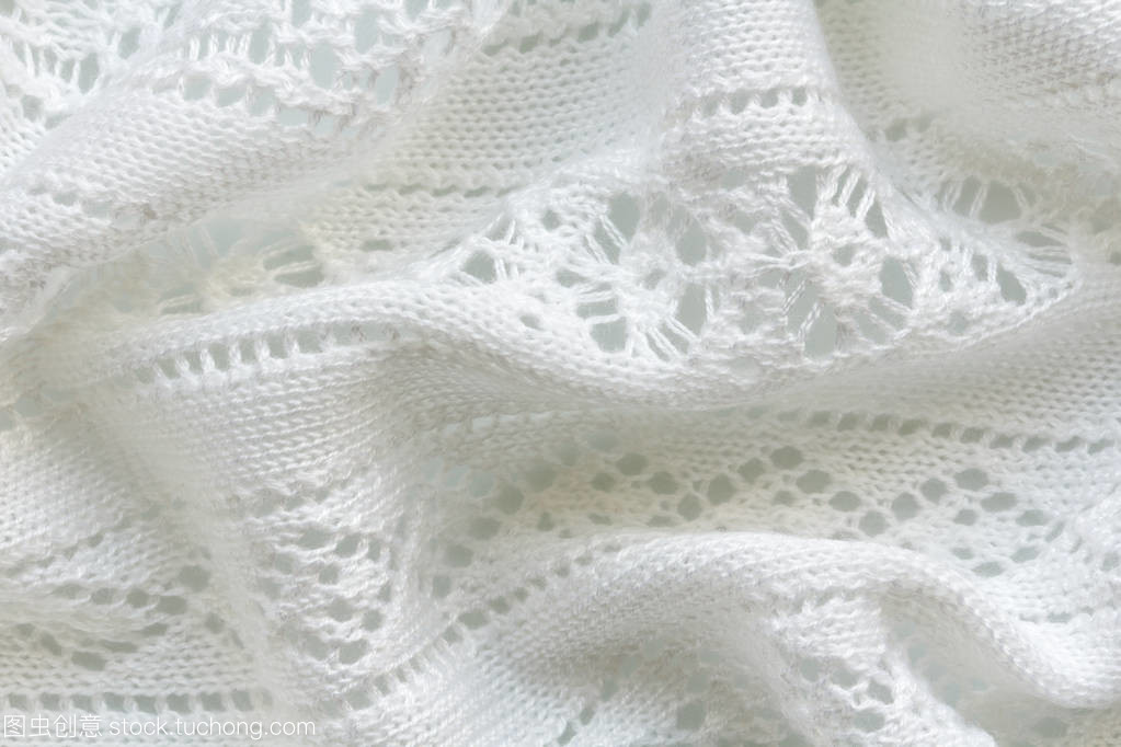 白色棉紗針織鏤空織物 輕盈透氣的美學與實用